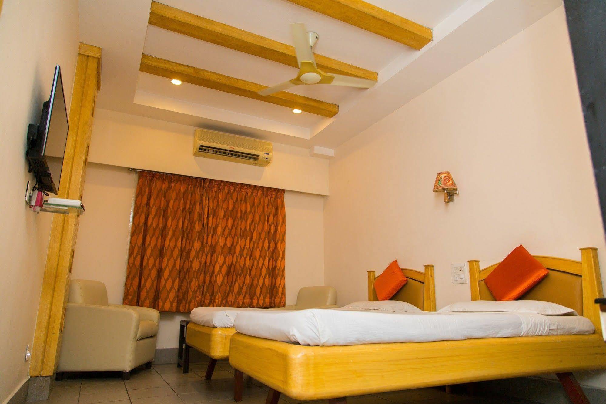 Fabhotel Kinnera Comforts Railway Station Visakhapatnam Exterior photo