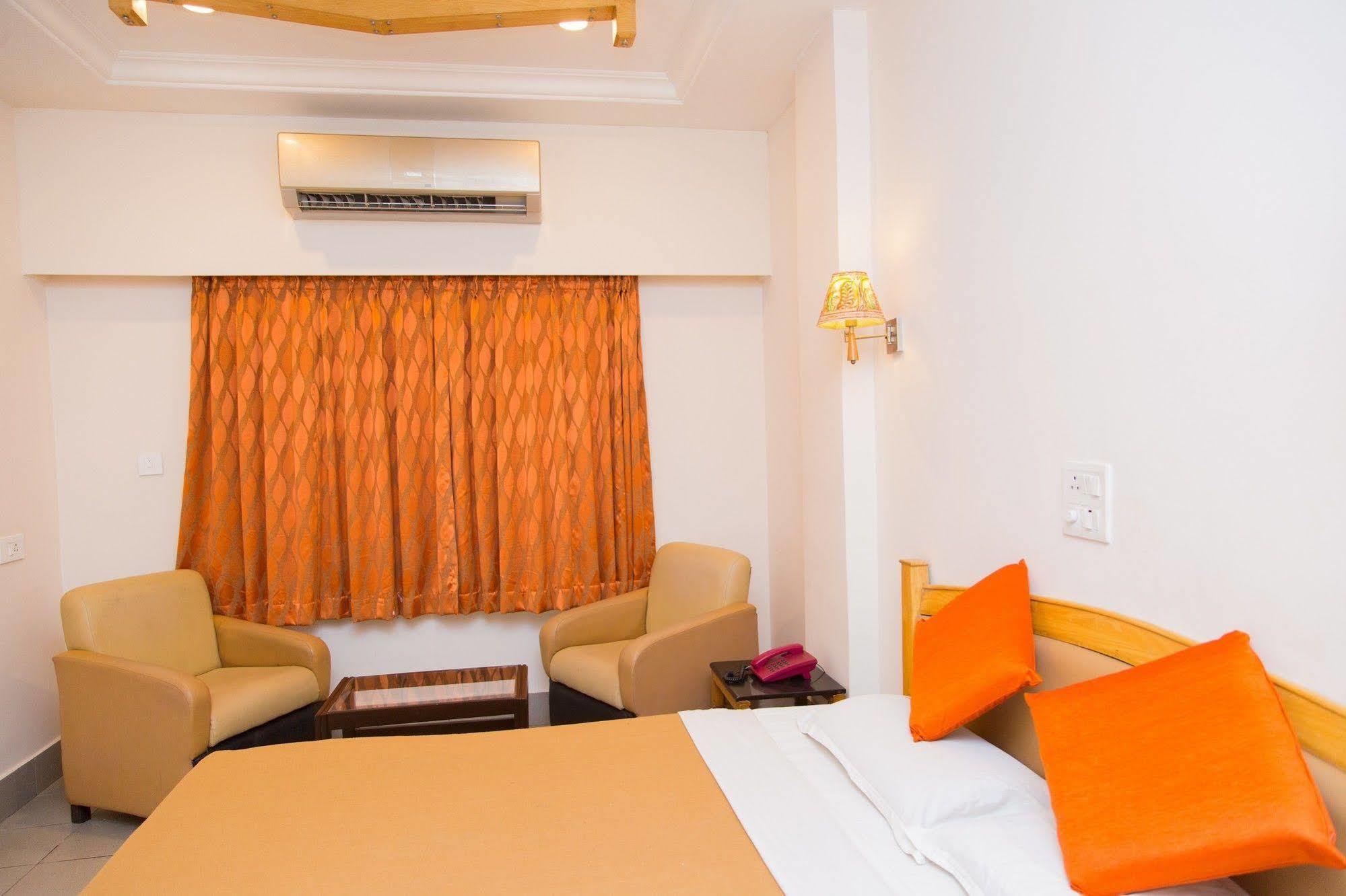 Fabhotel Kinnera Comforts Railway Station Visakhapatnam Exterior photo